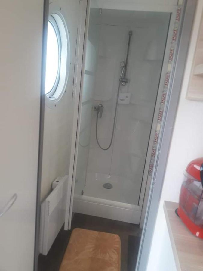 Anne Marie Vous Accueilles Dans Son Logement Familiale Pour 6 Personnes 3 Chambres Confortable Proche D Europa Park A Boofzheim Dans Camping 3 Etoiles Zewnętrze zdjęcie