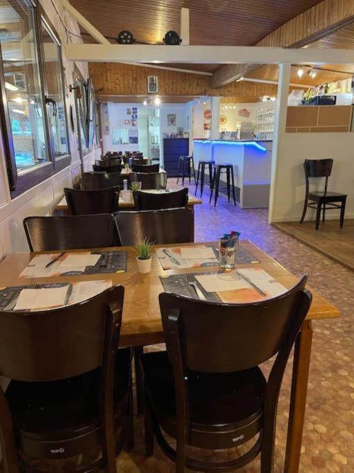 Anne Marie Vous Accueilles Dans Son Logement Familiale Pour 6 Personnes 3 Chambres Confortable Proche D Europa Park A Boofzheim Dans Camping 3 Etoiles Zewnętrze zdjęcie